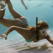 点击查看图片 碧海追踪 Into the Blue