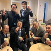 紧急审讯室3 緊急取調室3