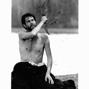 点击查看图片 黑袍 Black Robe