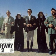点击查看图片 炮弹飞车2 Cannonball Run II