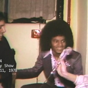 点击查看图片 迈克尔·杰克逊的旅程:由摩城到《墙外》 Michael Jackson's Journey from Motown to Off the Wall