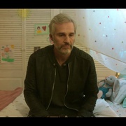 点击查看图片 被征老爸 Se busca papá
