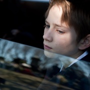 点击查看图片 特别响,非常近 Extremely Loud and Incredibly Close