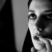点击查看图片 独自夜归的女孩 A Girl Walks Home Alone at Night