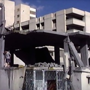 守门人 שומרי הסף