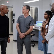 点击查看图片 驻院医生 第三季 The Resident Season 3