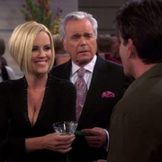 点击查看图片 好汉两个半 第五季 Two and a Half Men Season 5
