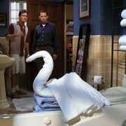 点击查看图片 好汉两个半 第八季 Two and a Half Men Season 8