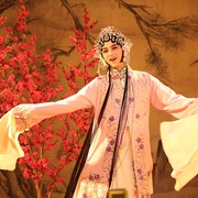 点击查看图片 那年花开月正圆