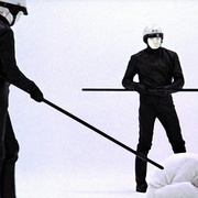 点击查看图片 500年后 THX 1138