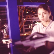 点击查看图片 闪光的女人 光る女