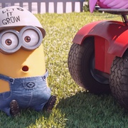修剪草坪的小黄人 Mower Minions