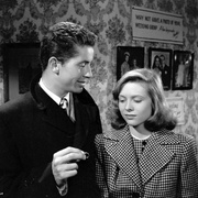 点击查看图片 夜逃鸳鸯 They Live by Night