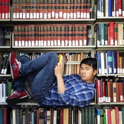点击查看图片 钱信伊:国际留学生 第一季 Ronny Chieng: International Student Season 1