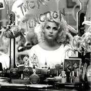 点击查看图片 偷月情 Two Moon Junction