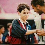 点击查看图片 意外的英雄伊涅斯塔 Andrés Iniesta: The Unexpected Hero