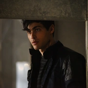 点击查看图片 暗影猎人 第一季 Shadowhunters Season 1