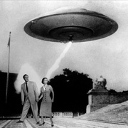 点击查看图片 飞碟入侵地球 Earth vs. the Flying Saucers