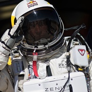点击查看图片 太空跳跃 Space Dive