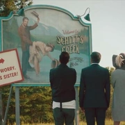 点击查看图片 富家穷路 第一季 Schitt's Creek Season 1