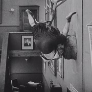 点击查看图片 大堂服务生 The Bell Boy