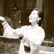 点击查看图片 刀客家族的女人