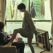 点击查看图片 荒井小姐的秘密生活 “隠れビッチ”やってました。