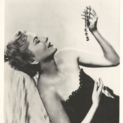 点击查看图片 香染石榴裙 Born to Be Bad